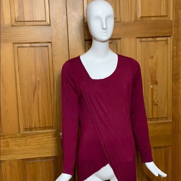 Venus asymmetrical  top - Picture 1 of 5